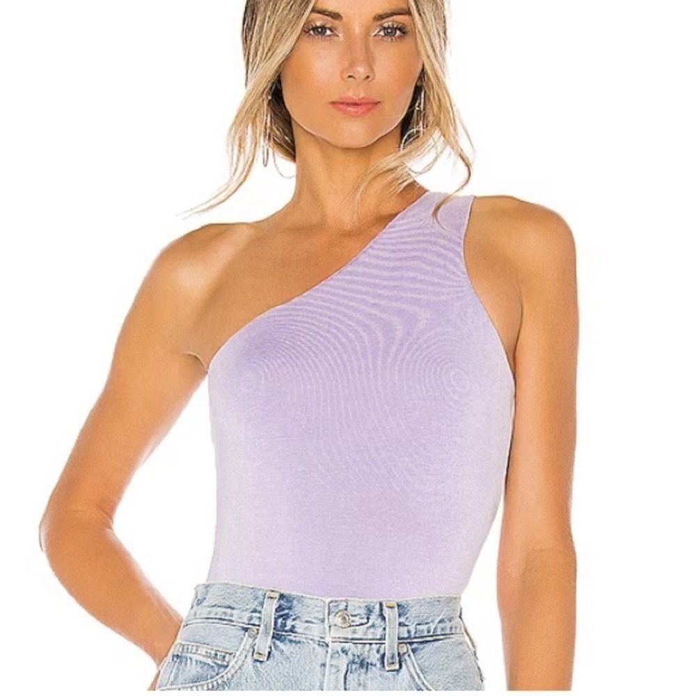 Superdown Devonne Lilac One Shoulder Bodysuit